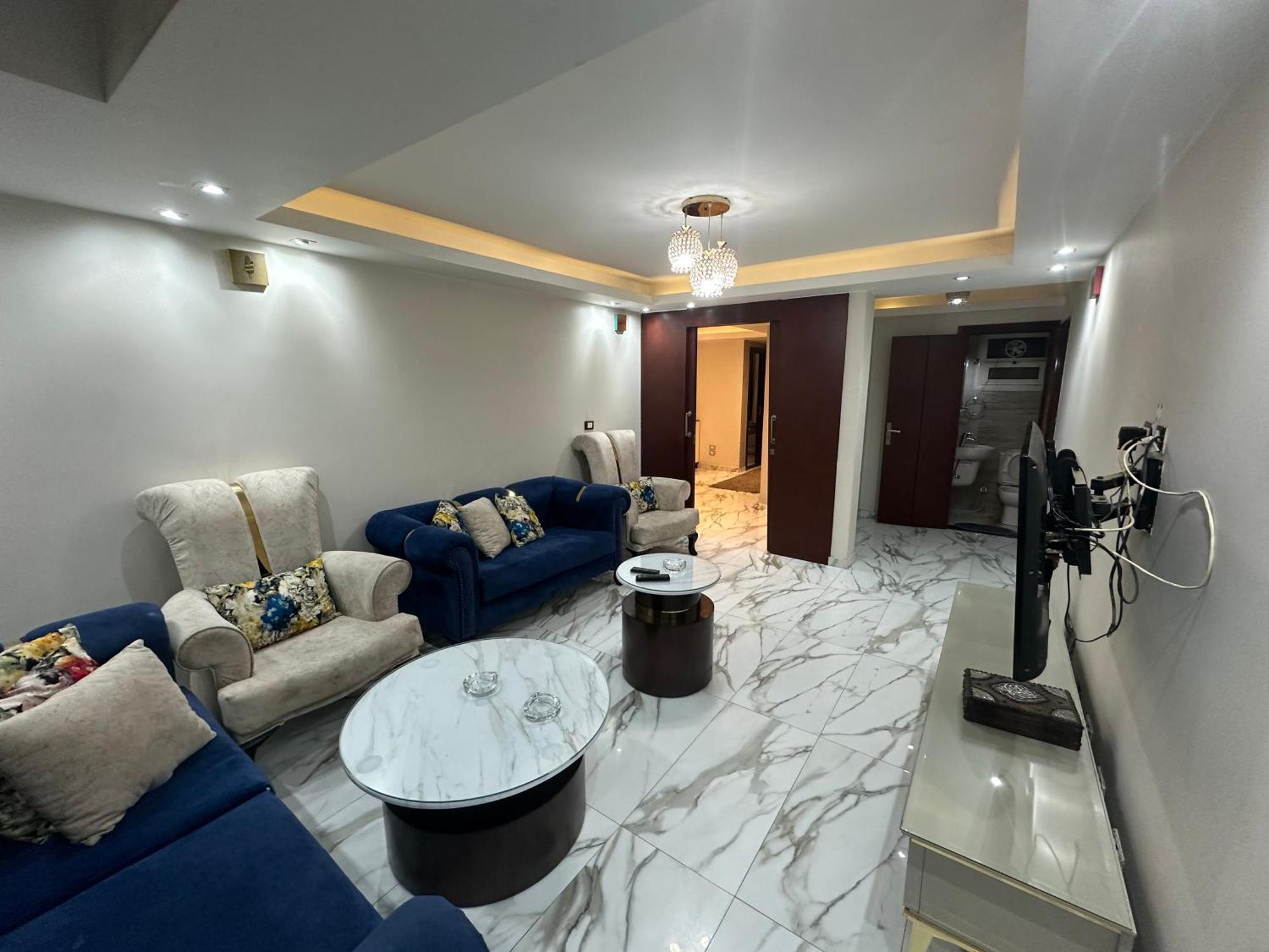Apartment Flat In Mohandseen *